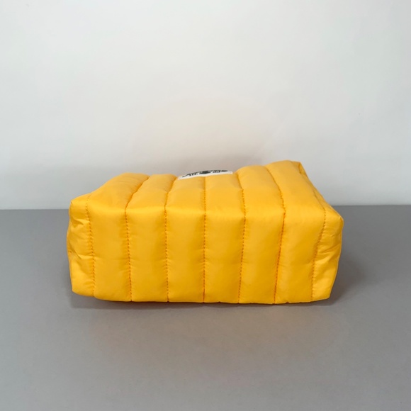 Sol de Janeiro Travel Cosmetic Make-up Bag with Zipper. - Picture 8 of 8